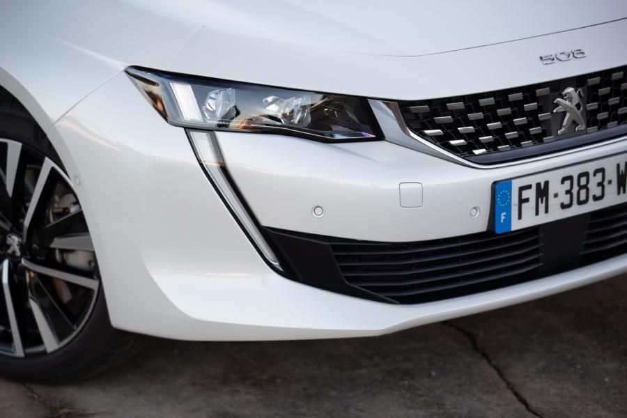Детали экстерьера Peugeot 508 SW GT HYBRID 2019 года  (WW) (фото 28 из 40)